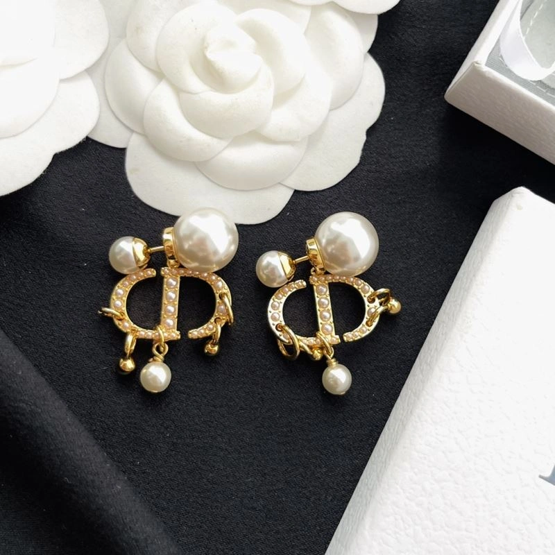 Christian Dior Earrings TechFriendly 236321
