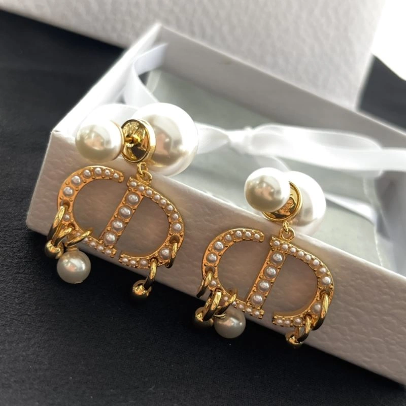 Christian Dior Earrings TechFriendly 236321