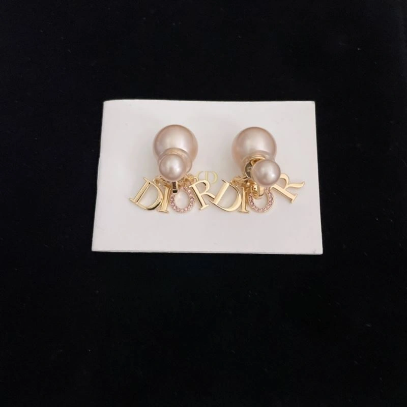 OnTrend Christian Dior Earrings 236312