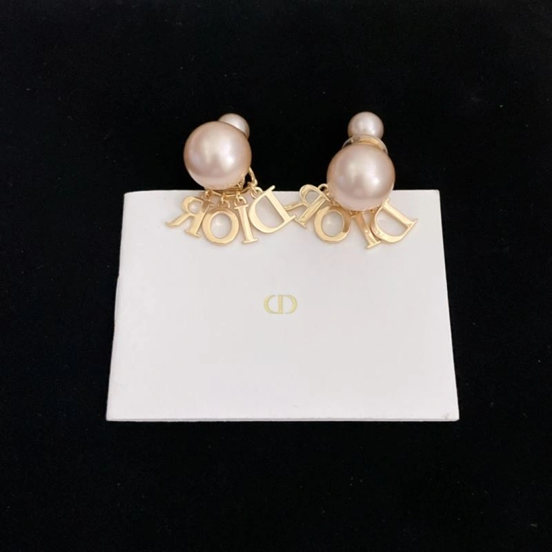 OnTrend Christian Dior Earrings 236312