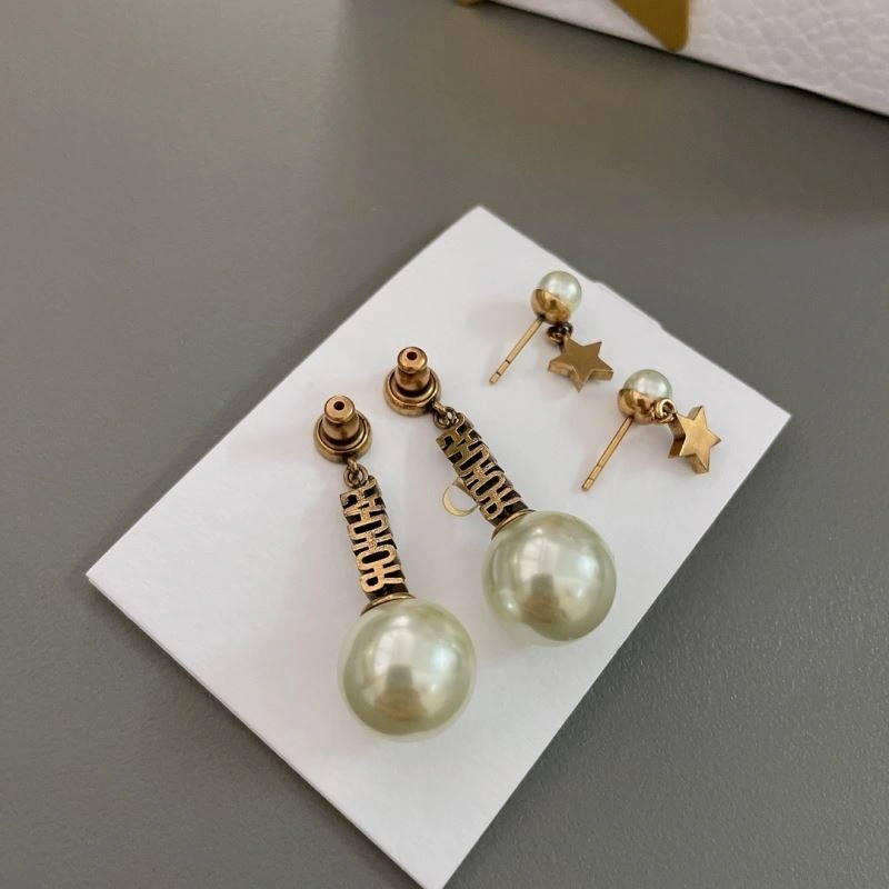 Stretchable Christian Dior Earrings 236299
