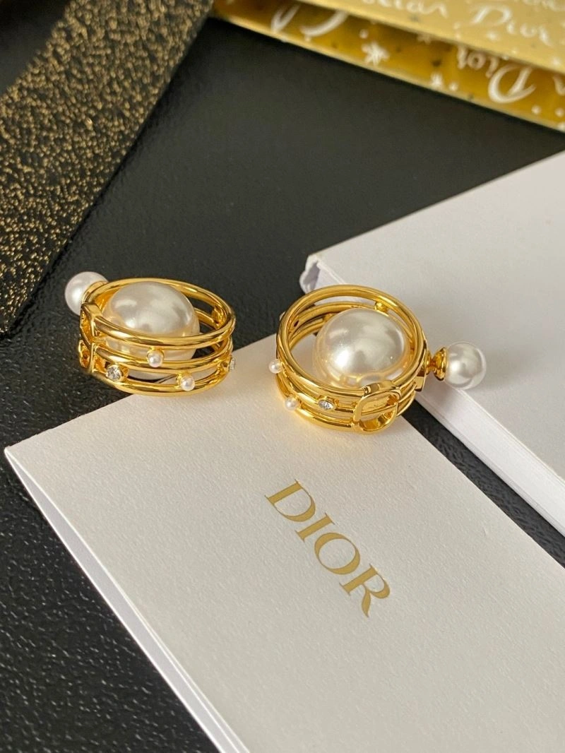 Christian Dior Earrings TechFriendly 236374