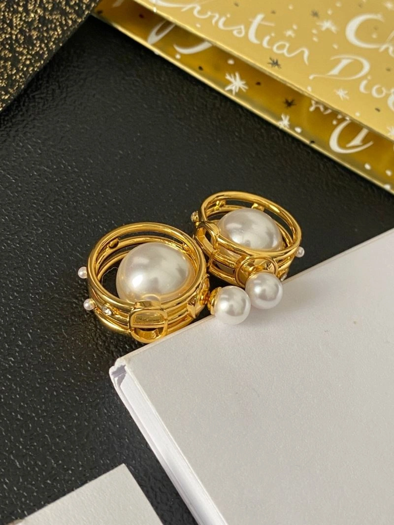 Christian Dior Earrings TechFriendly 236374