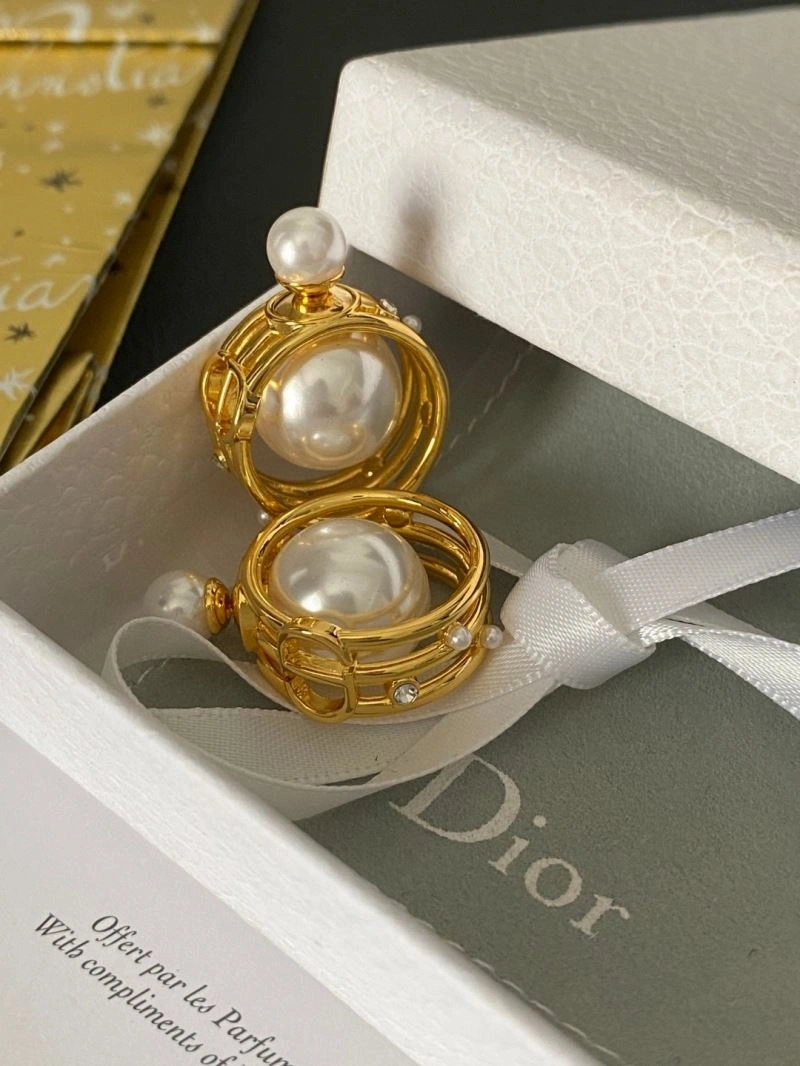 Christian Dior Earrings TechFriendly 236374