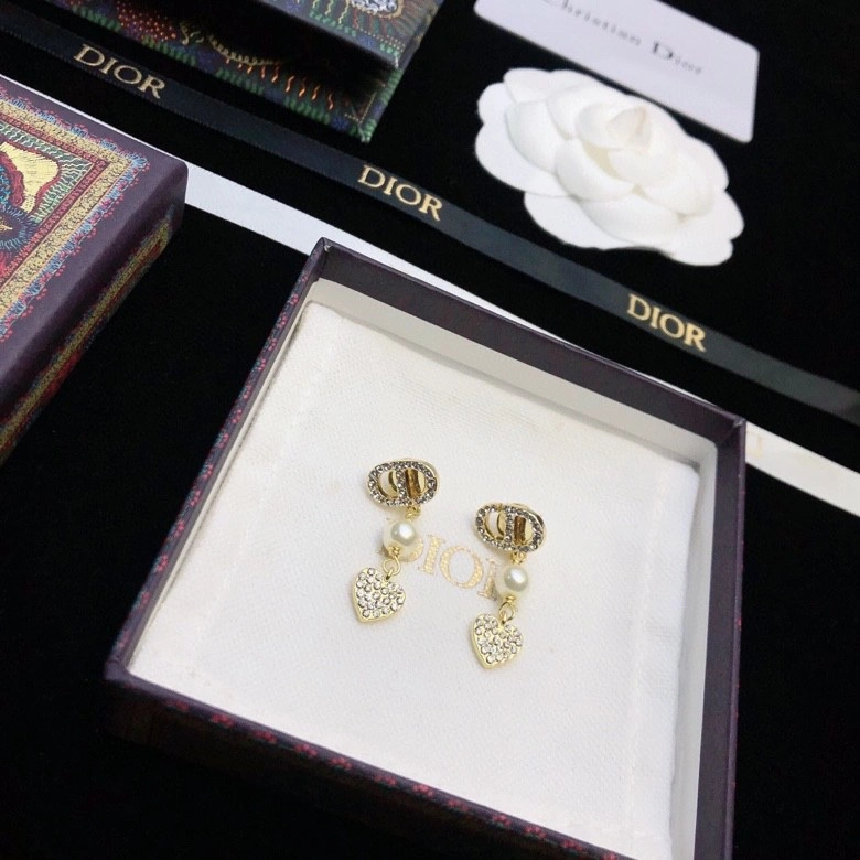 Christian Dior Earrings Refined 236186