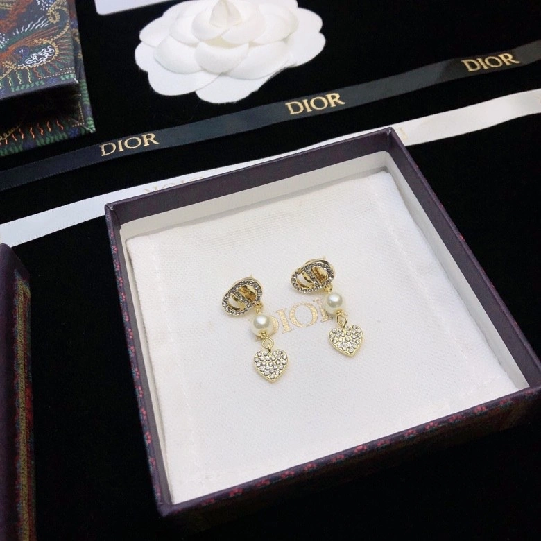 Christian Dior Earrings Refined 236186