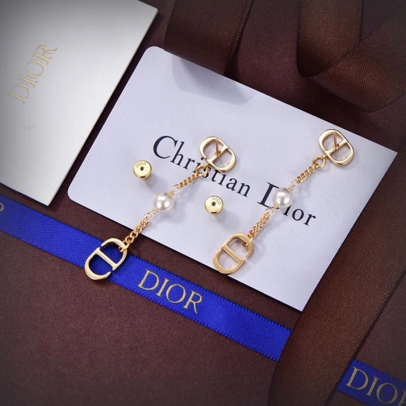 Stylish Christian Dior Earrings 236152
