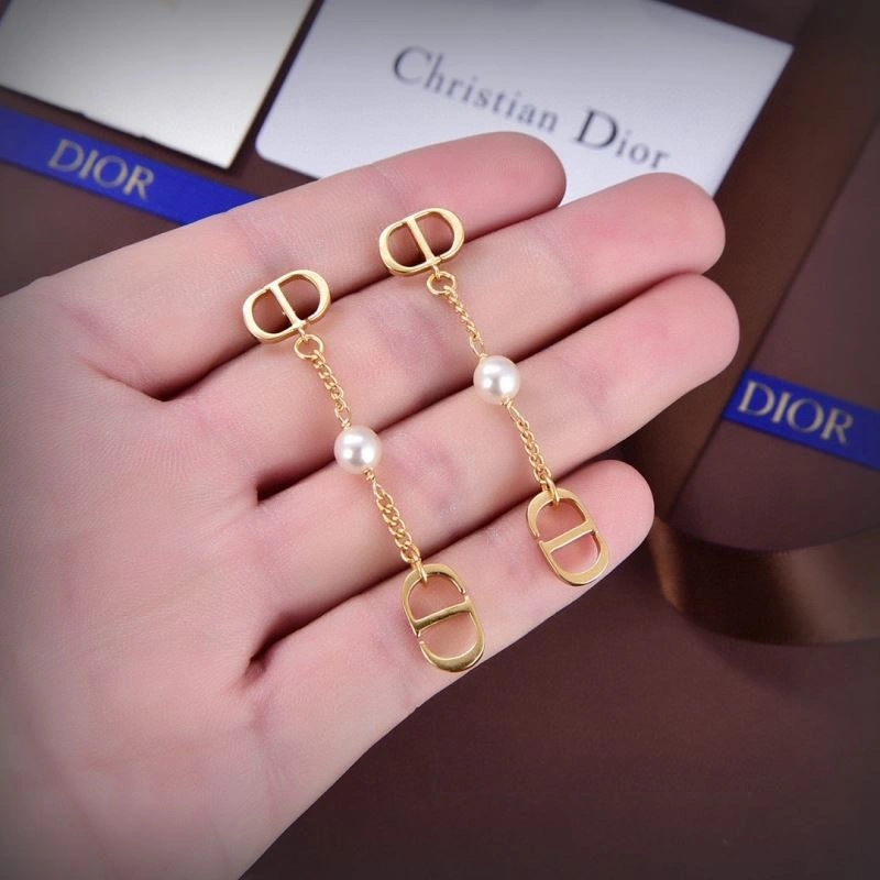 Stylish Christian Dior Earrings 236152