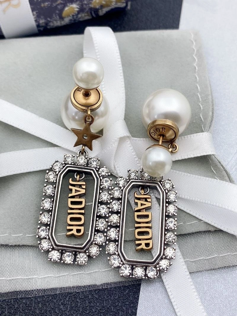 Christian Dior Earrings TimelessDesign 236143