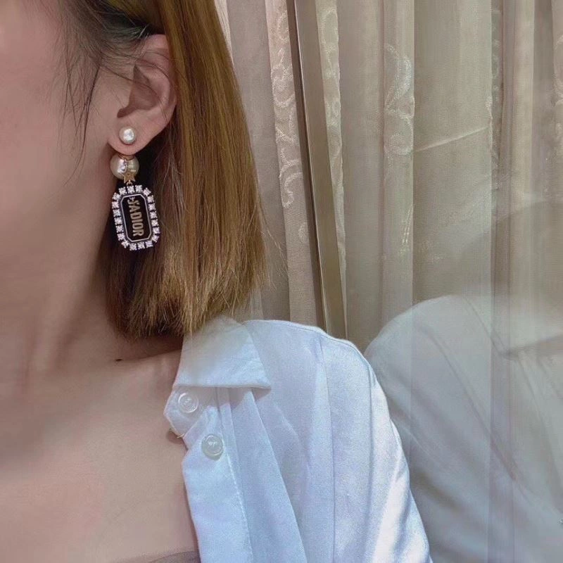 Christian Dior Earrings TimelessDesign 236143