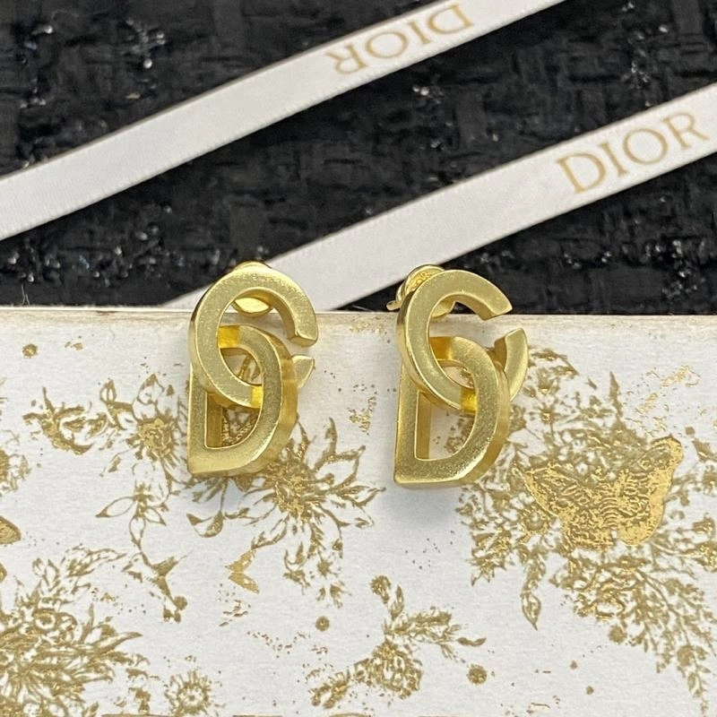 Practical Christian Dior Earrings 236131