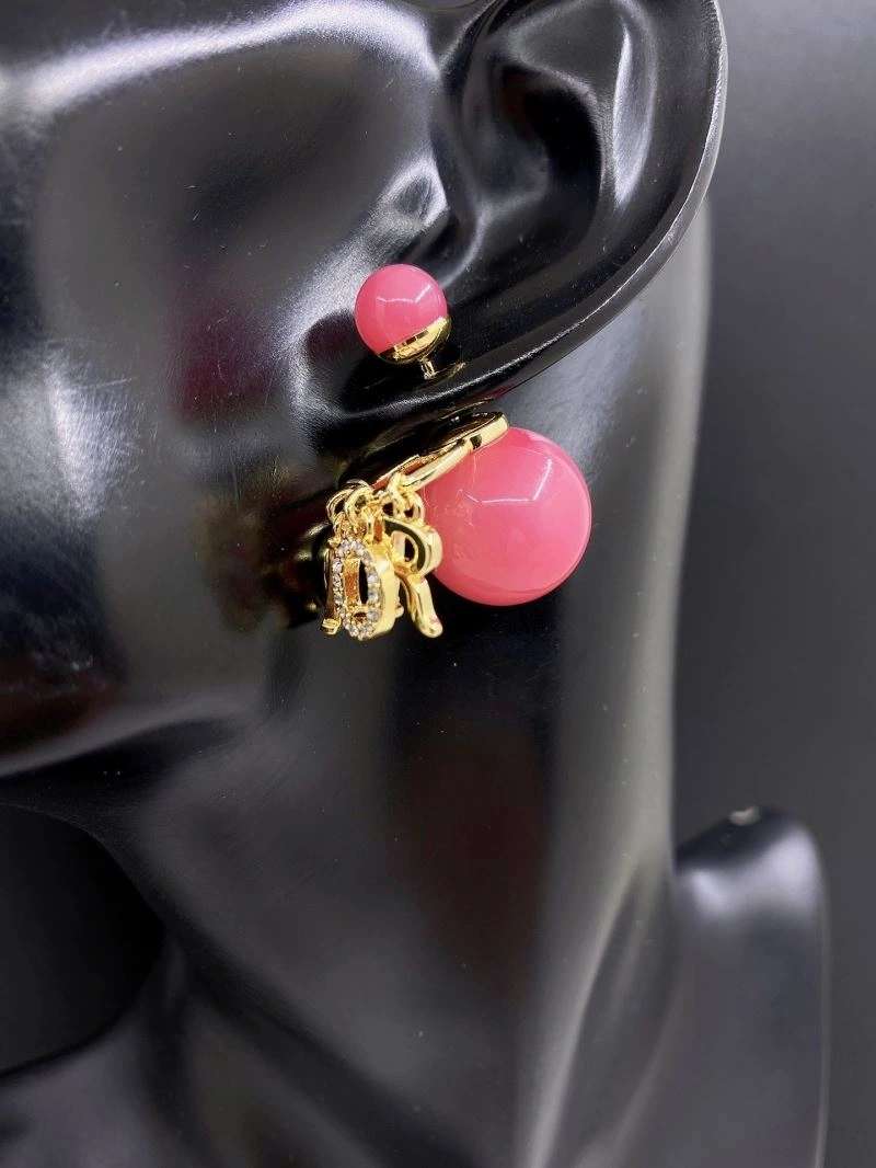 Neat Christian Dior Earrings 236135