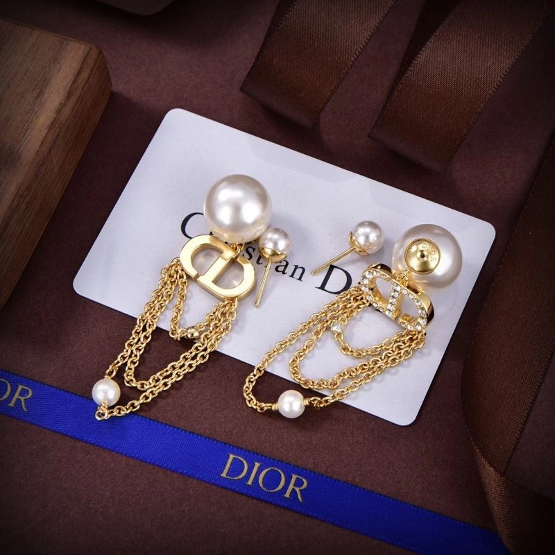 FashionForward Christian Dior Earrings 236194
