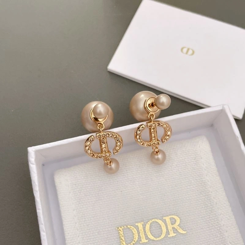 Contemporary Christian Dior Earrings 236112