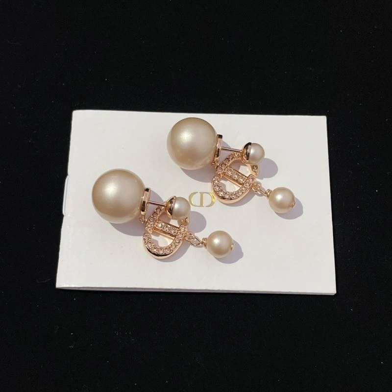 Contemporary Christian Dior Earrings 236112