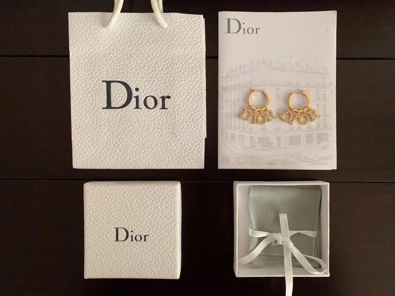 TechFriendly Christian Dior Earrings 236120