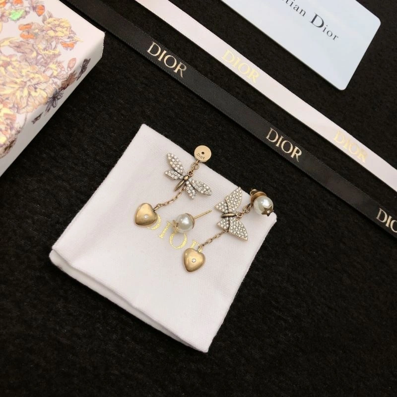Christian Dior Earrings Comfortable 236100