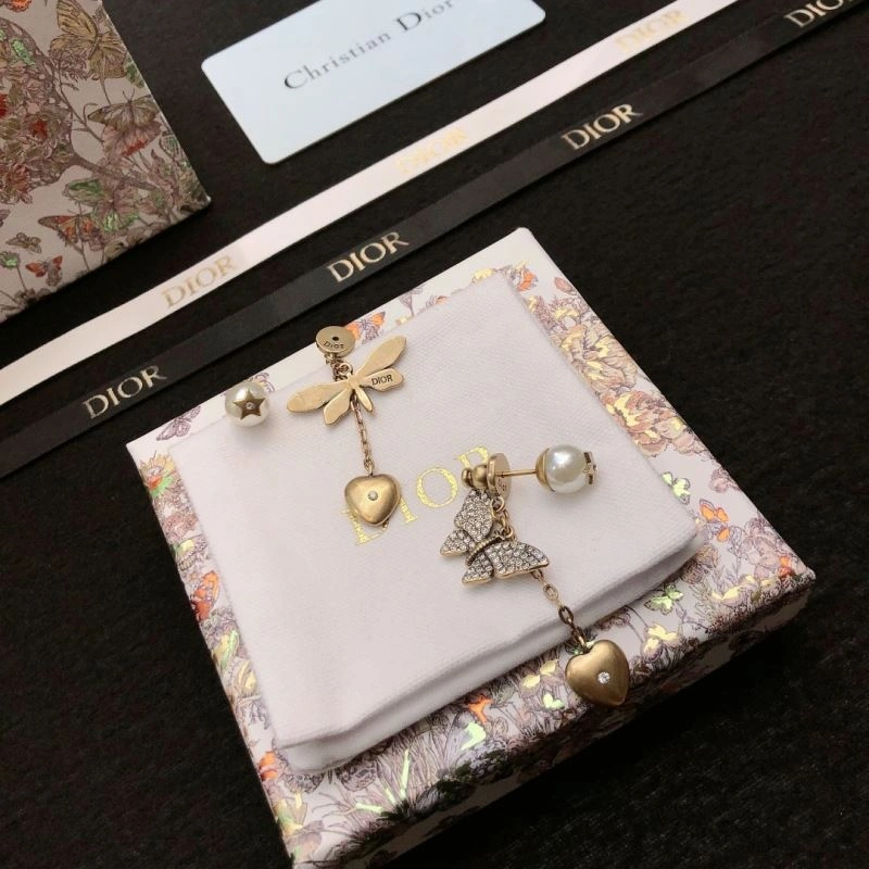 Christian Dior Earrings Comfortable 236100