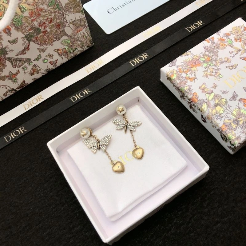 Christian Dior Earrings Comfortable 236100