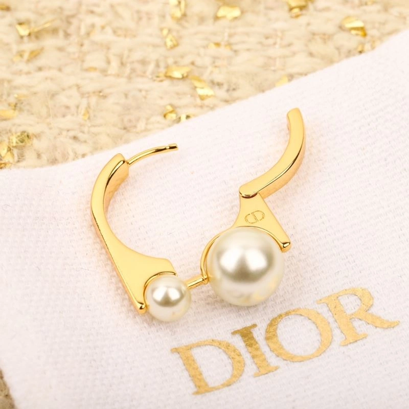 StreetReady Christian Dior Earrings 236102