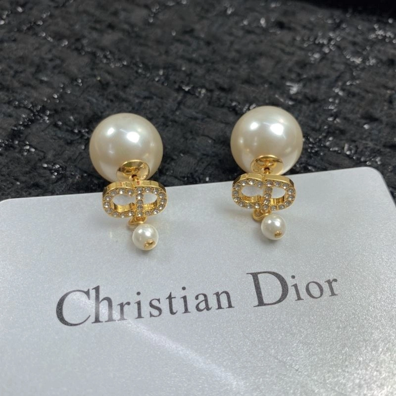 Christian Dior Earrings Trendy 235622