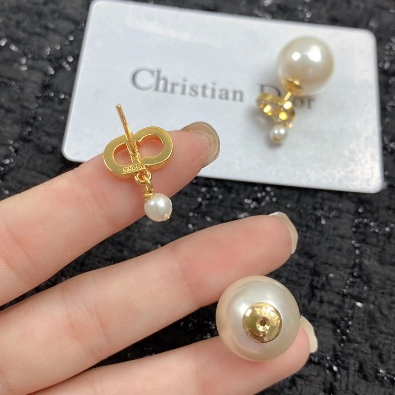 Christian Dior Earrings Trendy 235622