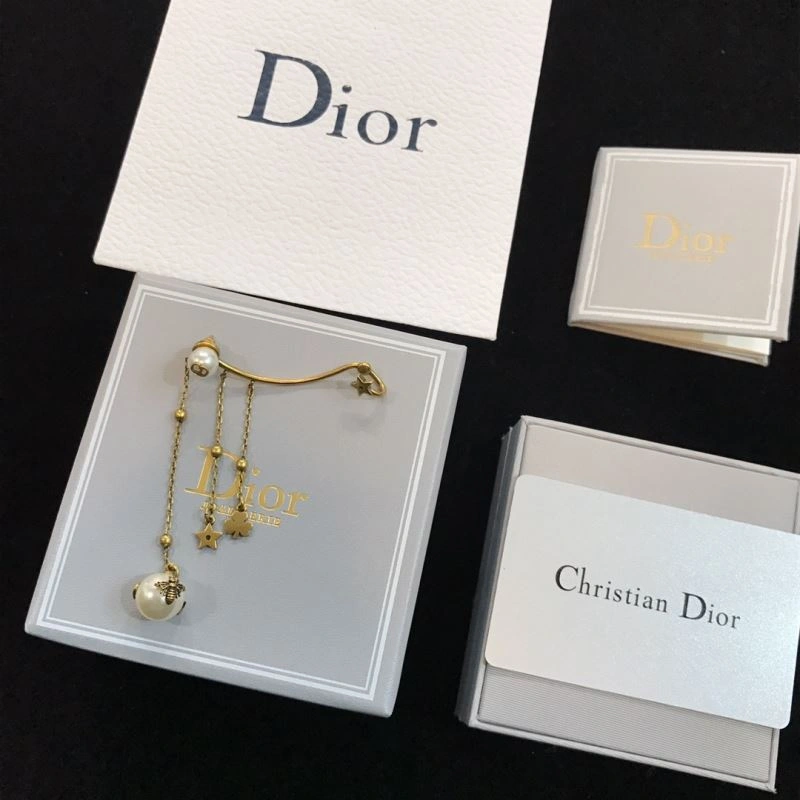 Bold Christian Dior Earrings 235610