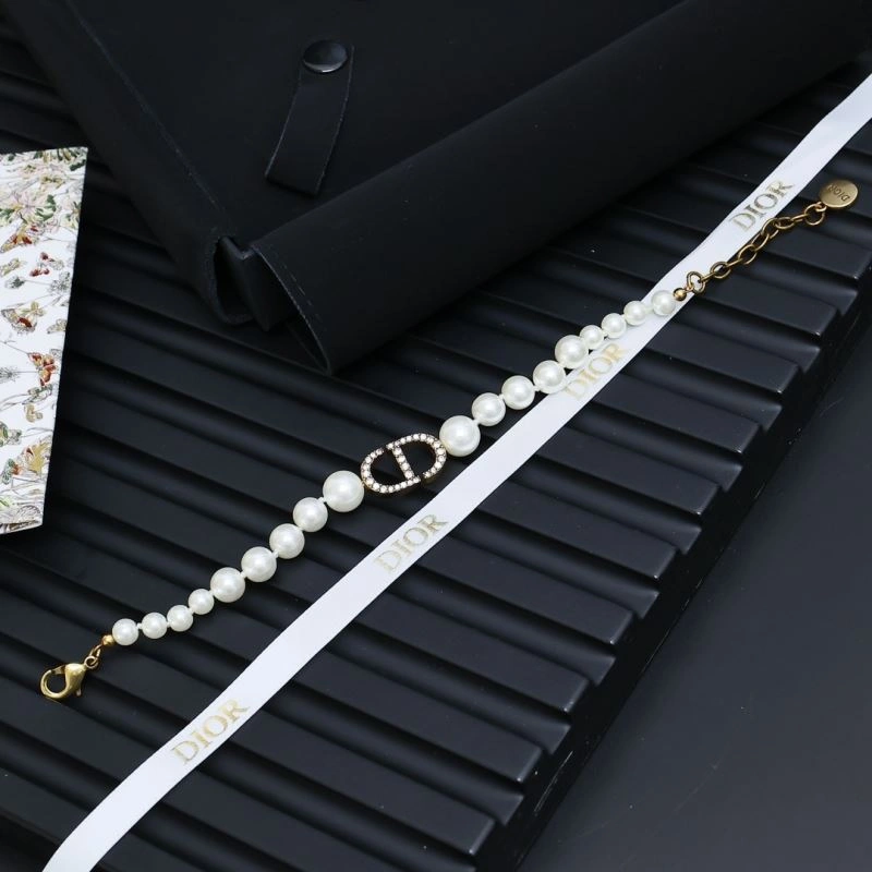 HighQuality Christian Dior Earrings 235604
