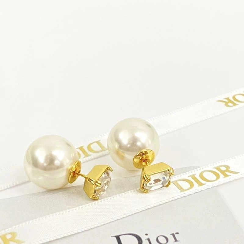 Modern Christian Dior Earrings 235595
