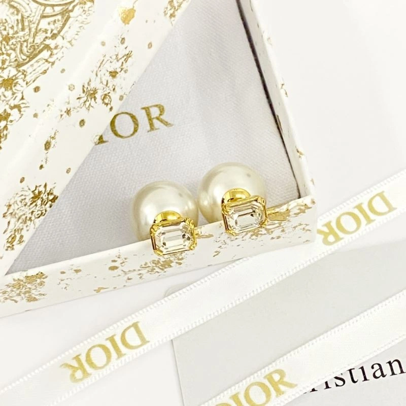 Modern Christian Dior Earrings 235595