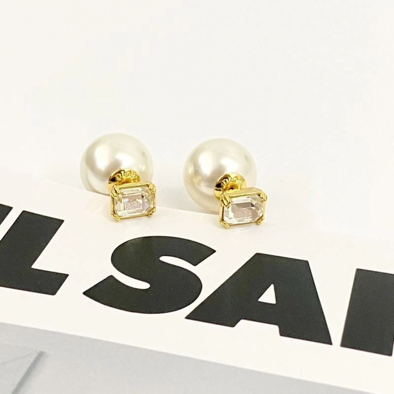 Modern Christian Dior Earrings 235595