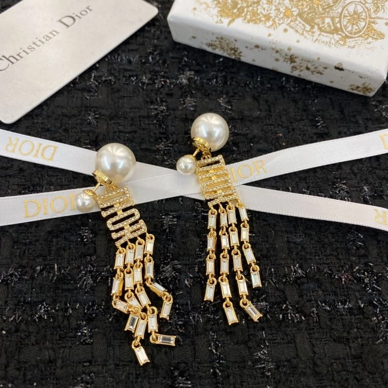 Christian Dior Earrings Cozy 235586