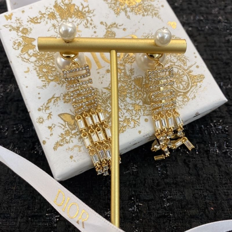 Christian Dior Earrings Cozy 235586