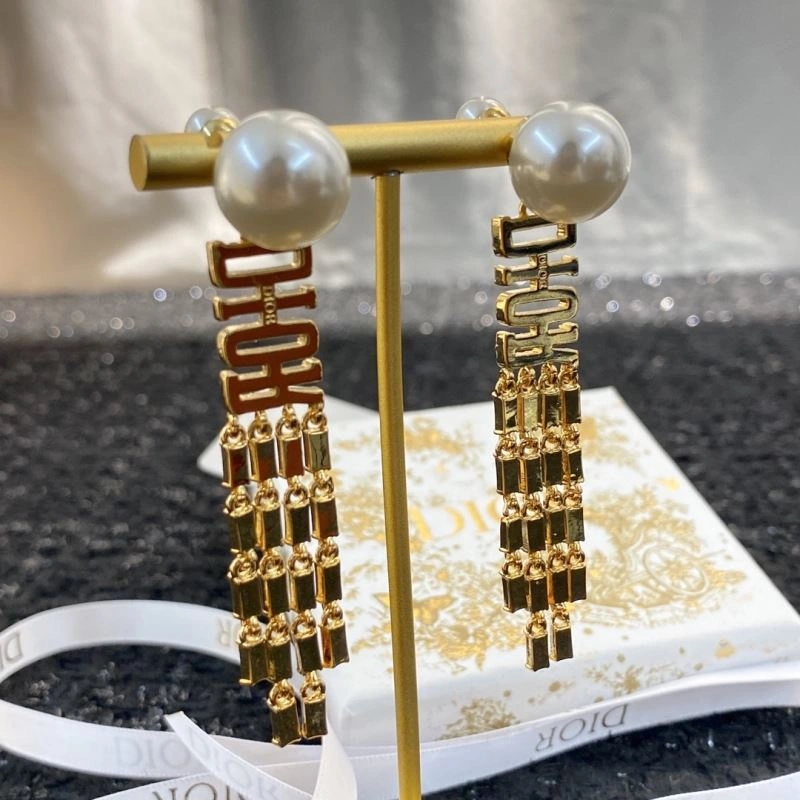 Christian Dior Earrings Cozy 235586