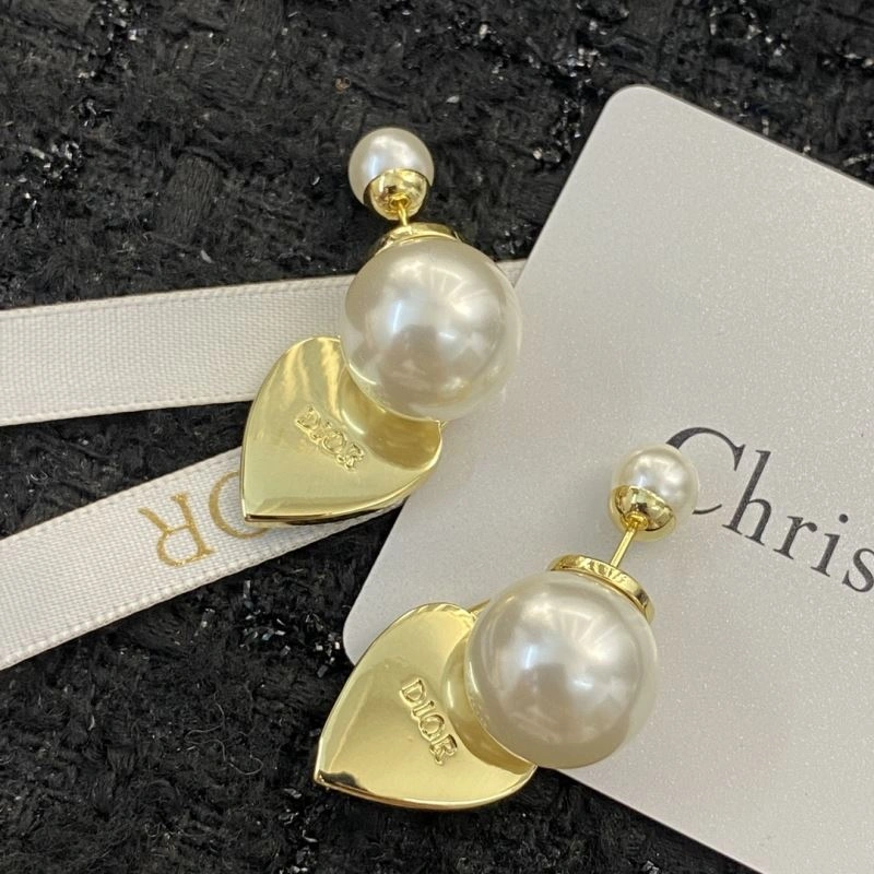 Practical Christian Dior Earrings 235583