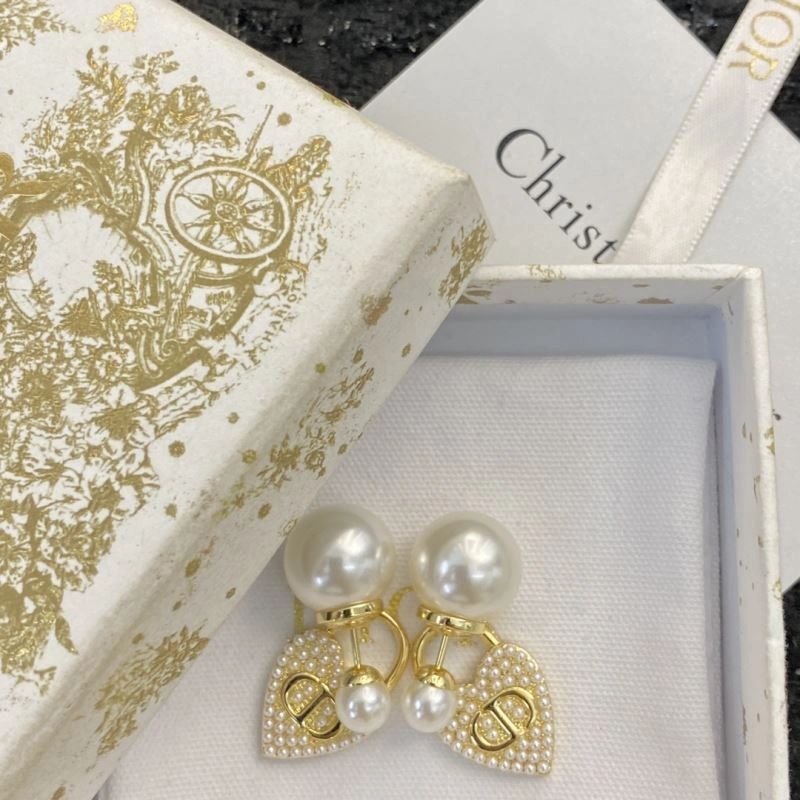 Practical Christian Dior Earrings 235583