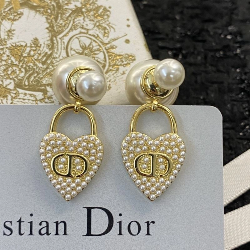 Practical Christian Dior Earrings 235583