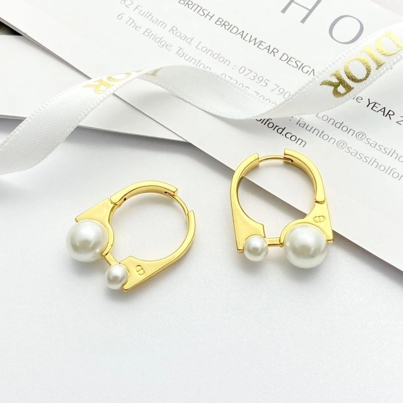 Christian Dior Earrings Bold 235576