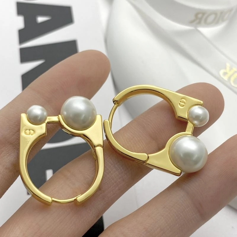 Christian Dior Earrings Bold 235576