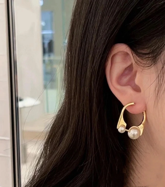 Christian Dior Earrings Bold 235576