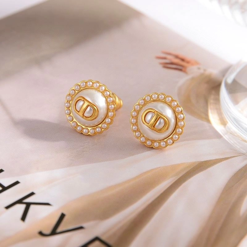 Christian Dior Earrings Versatile 235558