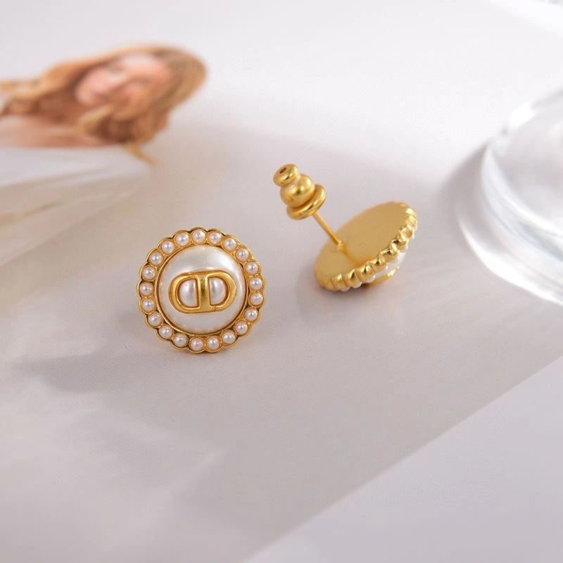 Christian Dior Earrings Versatile 235558