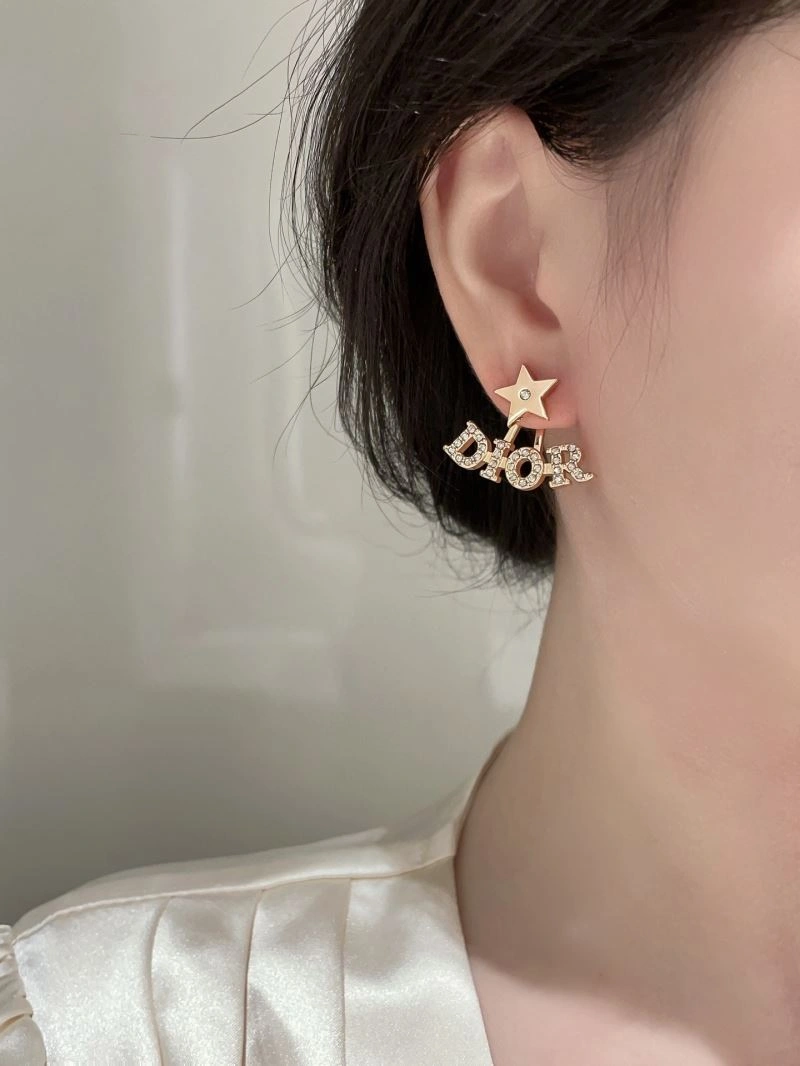 Soft Christian Dior Earrings 235554
