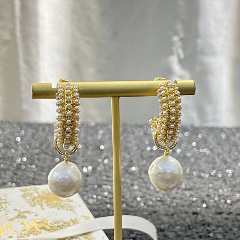 Cozy Christian Dior Earrings 235543