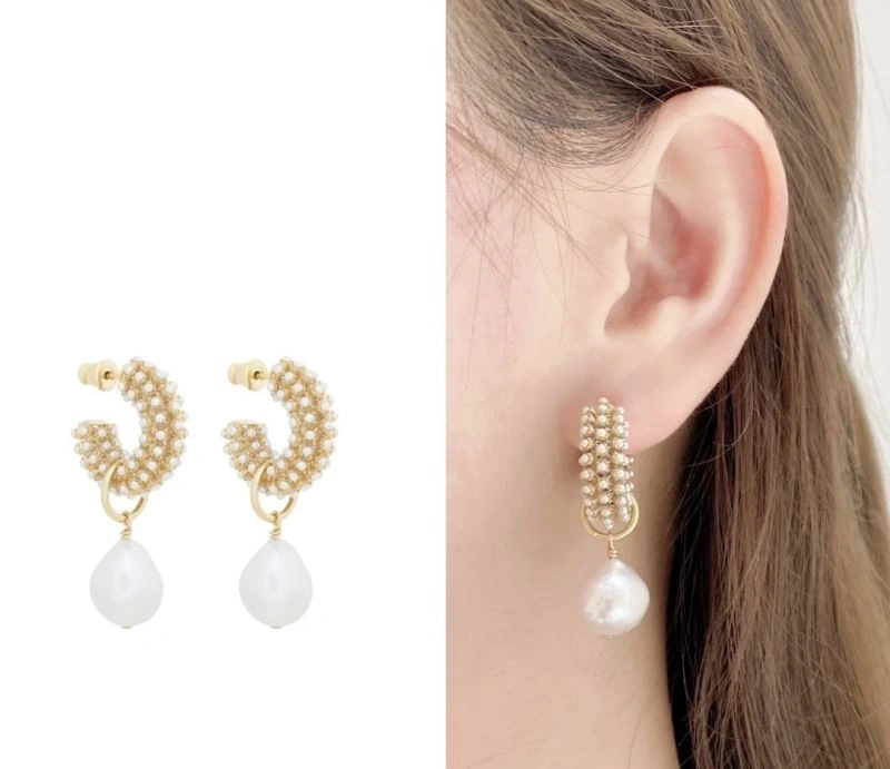 Cozy Christian Dior Earrings 235543
