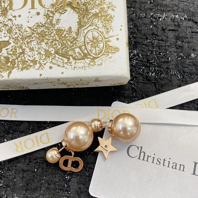 Christian Dior Earrings OnTrend 235551