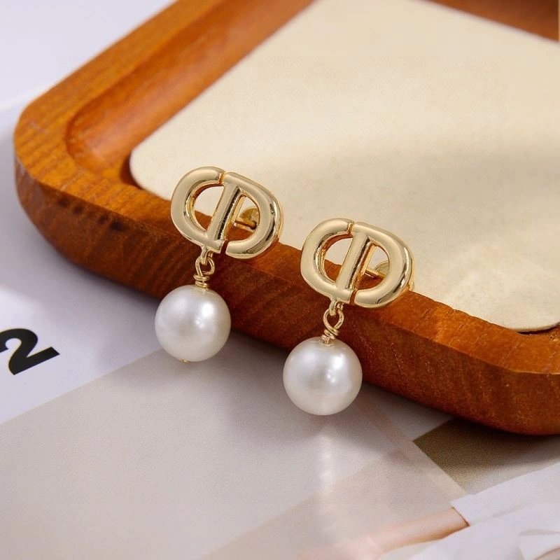 Neat Christian Dior Earrings 235619