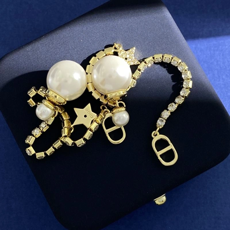 Bright Christian Dior Earrings 235578