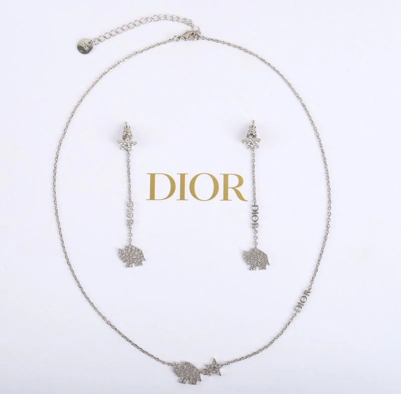Bright Christian Dior Earrings 235507