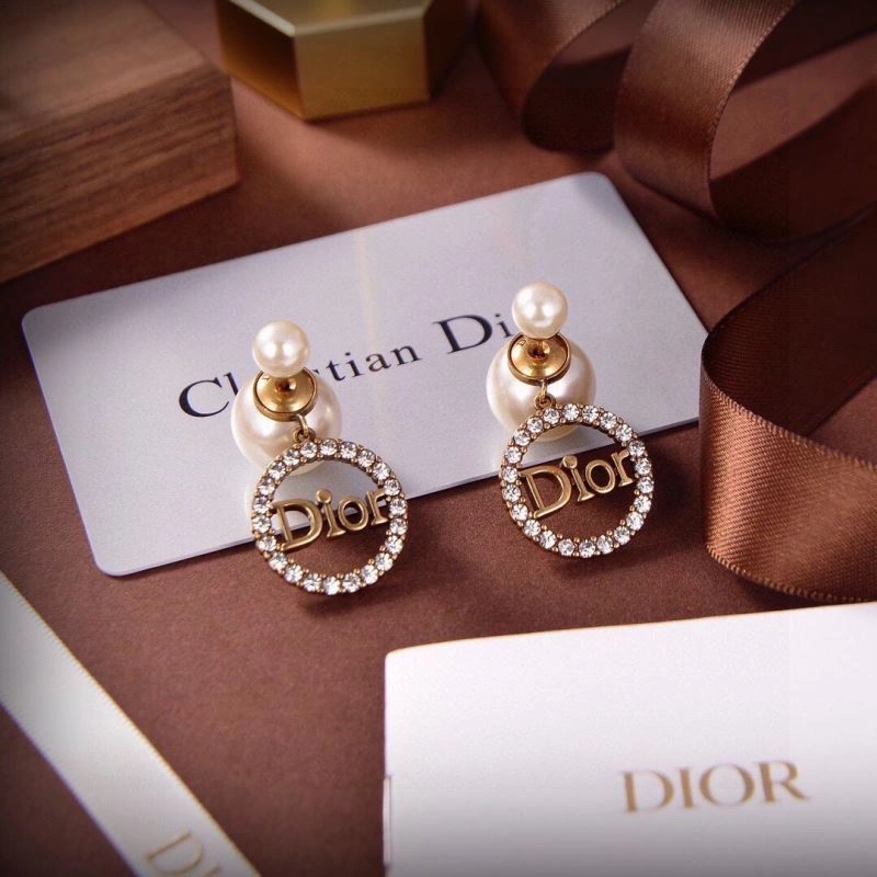 Christian Dior Earrings Sophisticated 235323